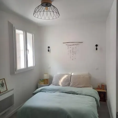 아파트 Les Moulins-appartements Privatifs 오므또