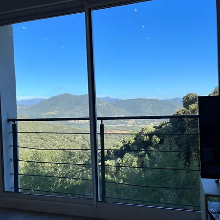 Les Moulins-appartements Privatifs Apartment *